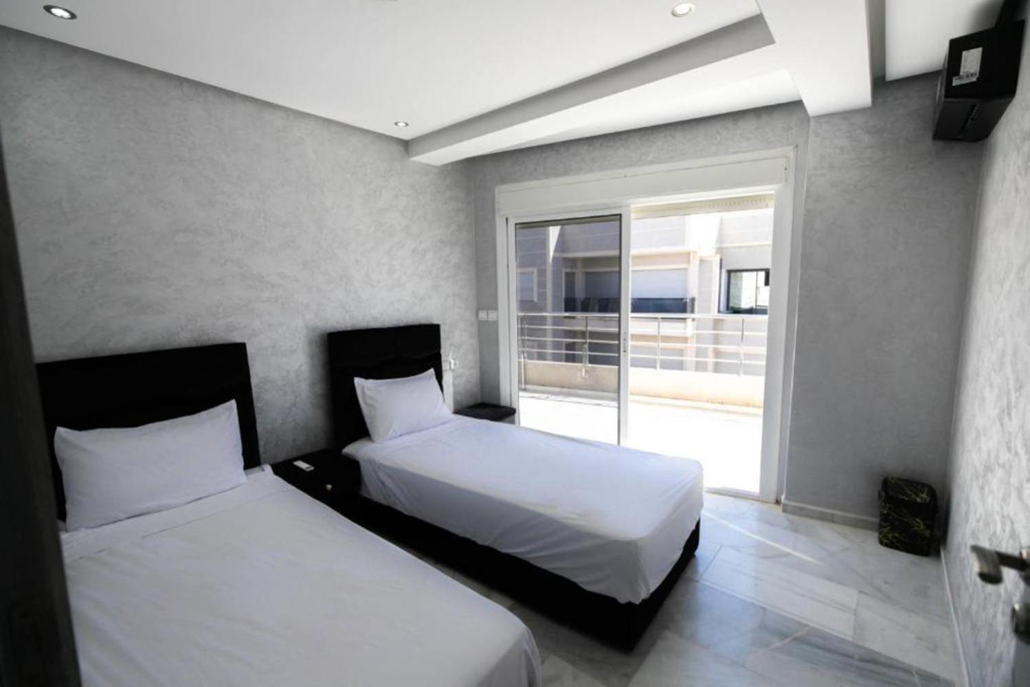 - Golden Luxury *
